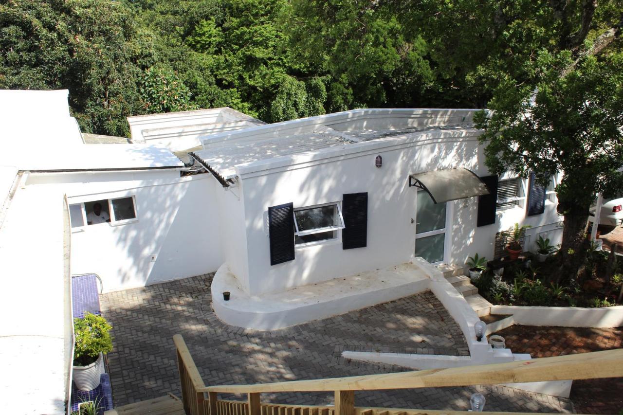 Blue'S Guest House - East London Bonza Bay Exteriér fotografie